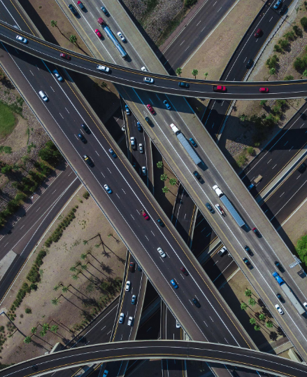 Equipe KLC em operação de carga